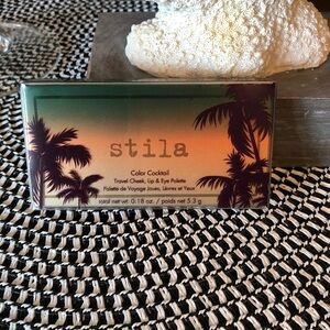 NWOT still Color Cocktail Travel Cheek, Lip & Eye Palette — Sunset Gradient